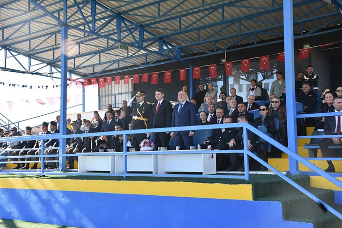 Cumhuriyetin 102. Yılında Hendek’te Çoşku Dolu Kutlama