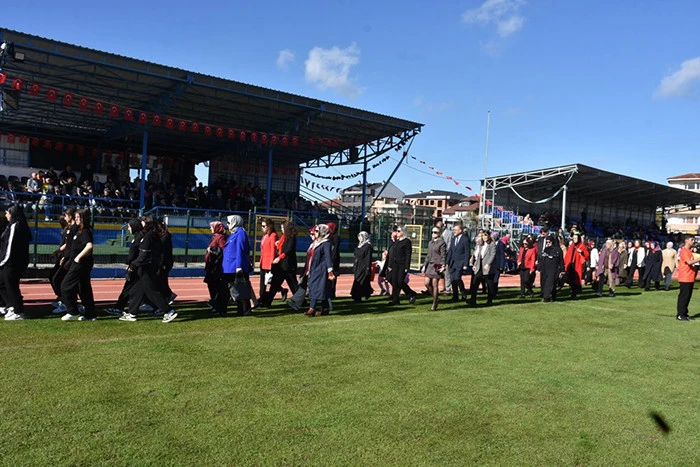 Cumhuriyetin 102. Yılında Hendek’te Çoşku Dolu Kutlama