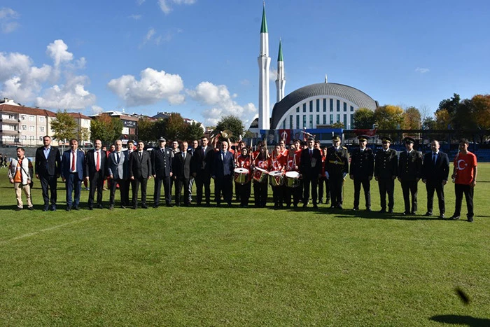 Cumhuriyetin 102. Yılında Hendek’te Çoşku Dolu Kutlama