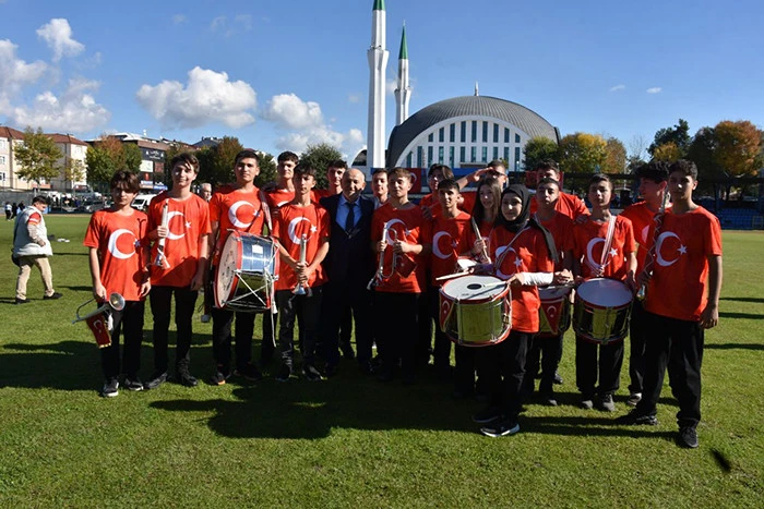 Cumhuriyetin 102. Yılında Hendek’te Çoşku Dolu Kutlama