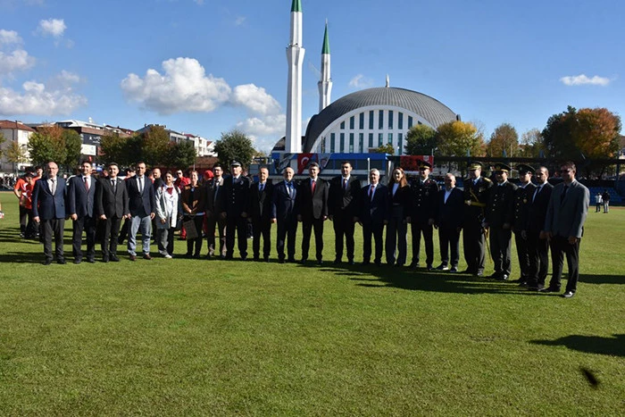 Cumhuriyetin 102. Yılında Hendek’te Çoşku Dolu Kutlama