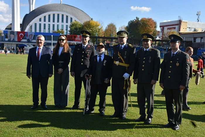 Cumhuriyetin 102. Yılında Hendek’te Çoşku Dolu Kutlama