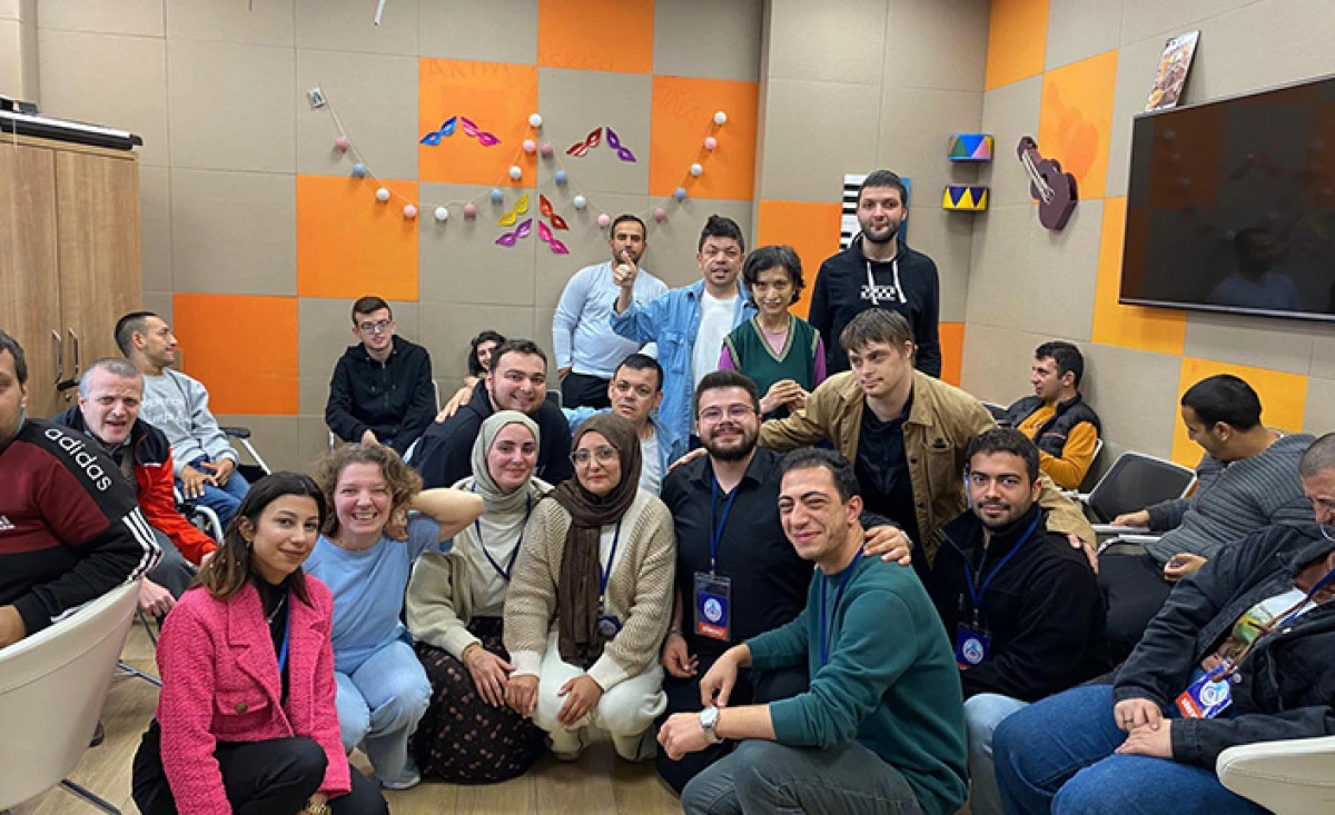 Engelleri Değil Kalpleri Birleştiren Proje