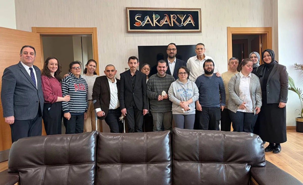 Engelsiz Hobi At&ouml;lyelerinde Bayram Sevinci Yaşandı