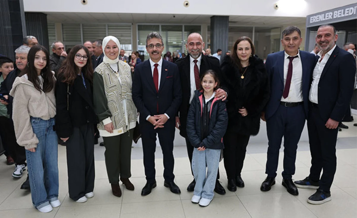 Erenler Belediyesi&rsquo;nde Bayramlaşma Programına Yoğun İlgi