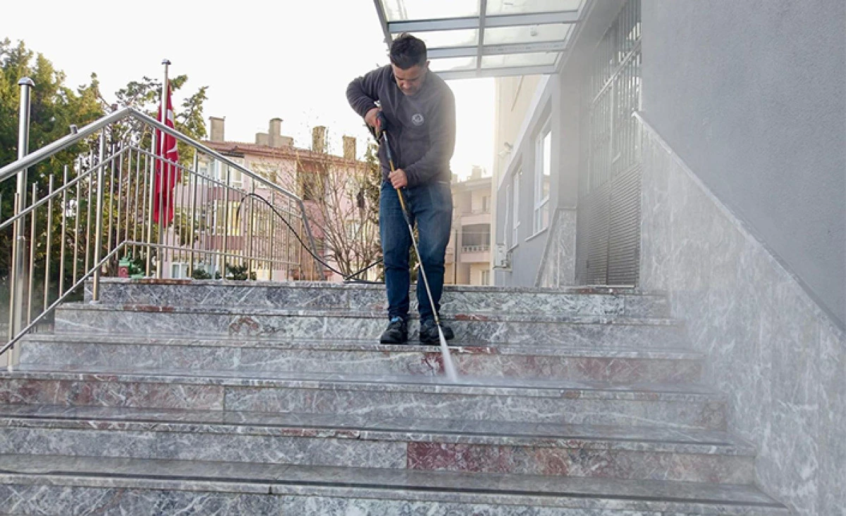 Erenler Belediyesi&rsquo;nden Okullara &Ouml;nemli Dokunuş