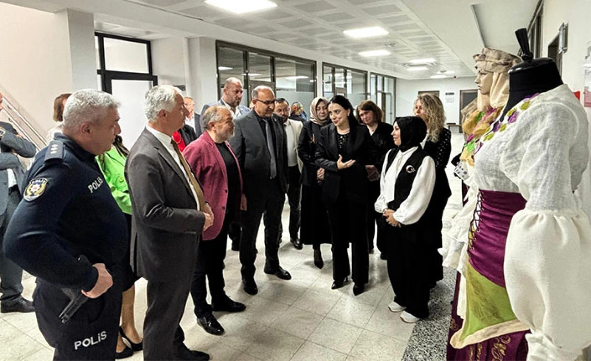 Ferizli MYO&rsquo;dan İş D&uuml;nyası ve Tasarım Haftası