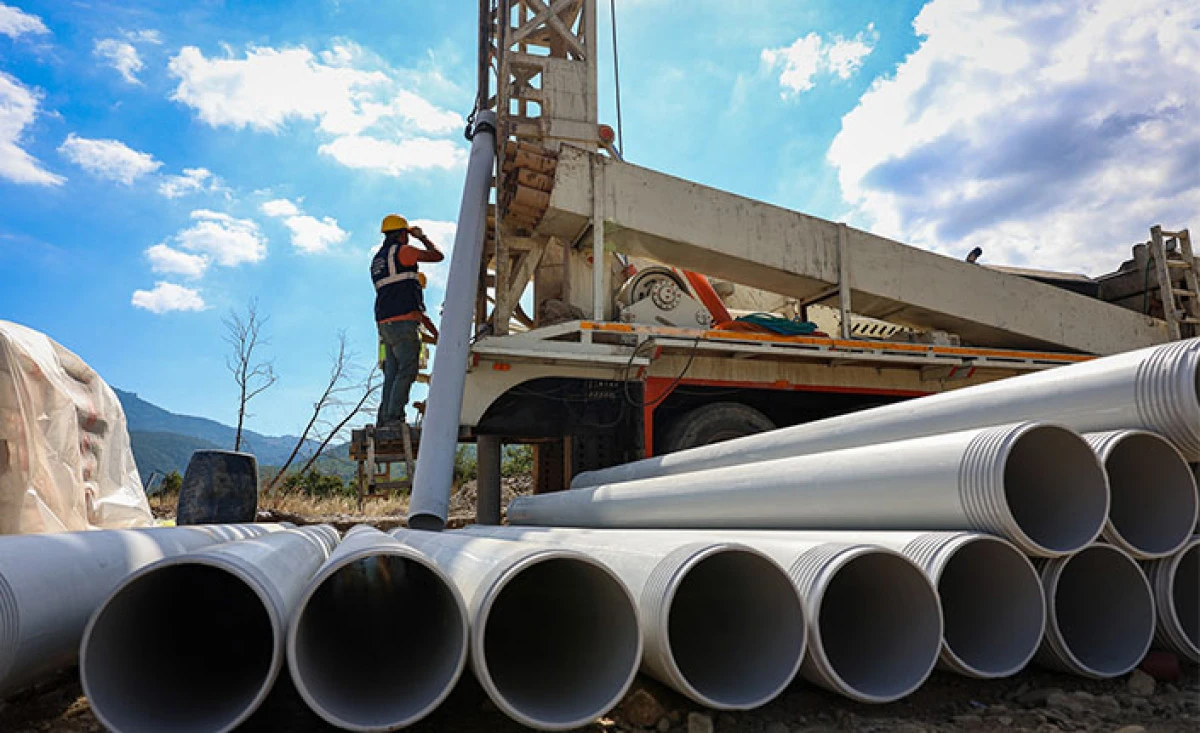 Geyve Doğantepe&rsquo;ye 132 Metre Derinlikten Kaliteli İ&ccedil;me Suyu
