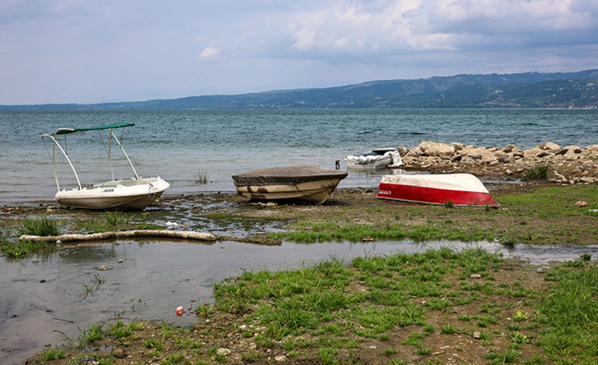 G&ouml;l&uuml;n Mevcut Durumunda Farklı Şehirlere Su Aktarımı M&uuml;mk&uuml;n Değil