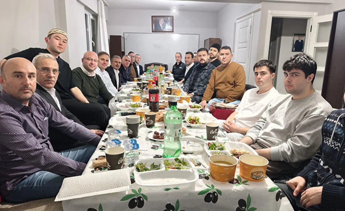 G&ouml;n&uuml;l Soframız T&uuml;rk D&uuml;nyasıyla Birleşti