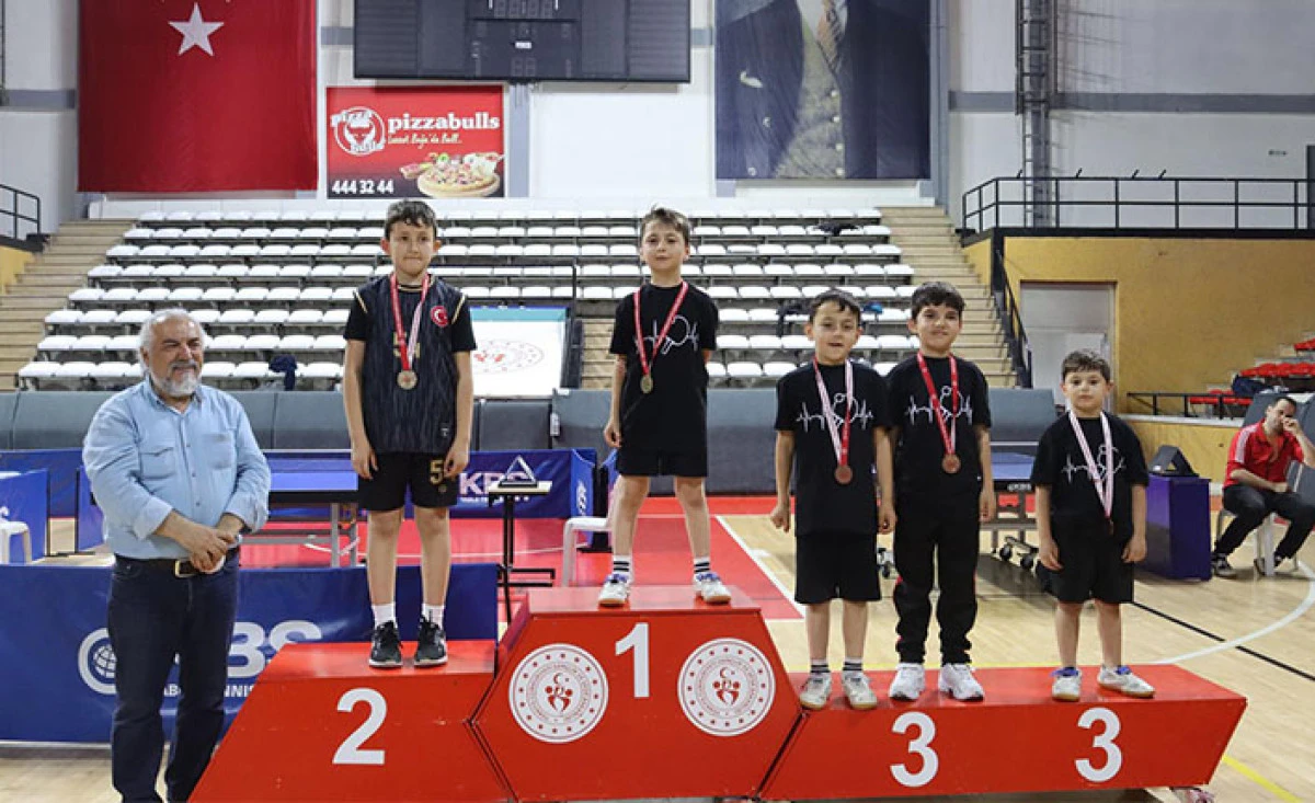 Hendek Olimpik Spor Kul&uuml;b&uuml;&rsquo;nden 14 Madalya
