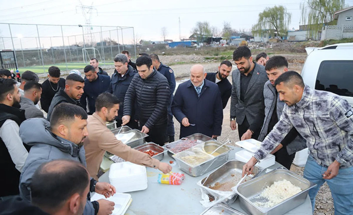 Hendek Protokol&uuml; Turanlar Mahallesi İftar Programında Buluştu&hellip;