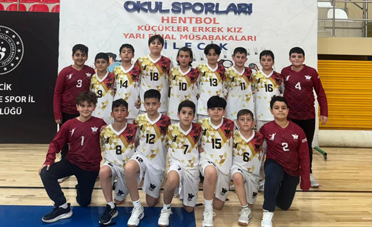 Hendek Şehit Mahmutbey Ortaokulu Farklı Kazandı!