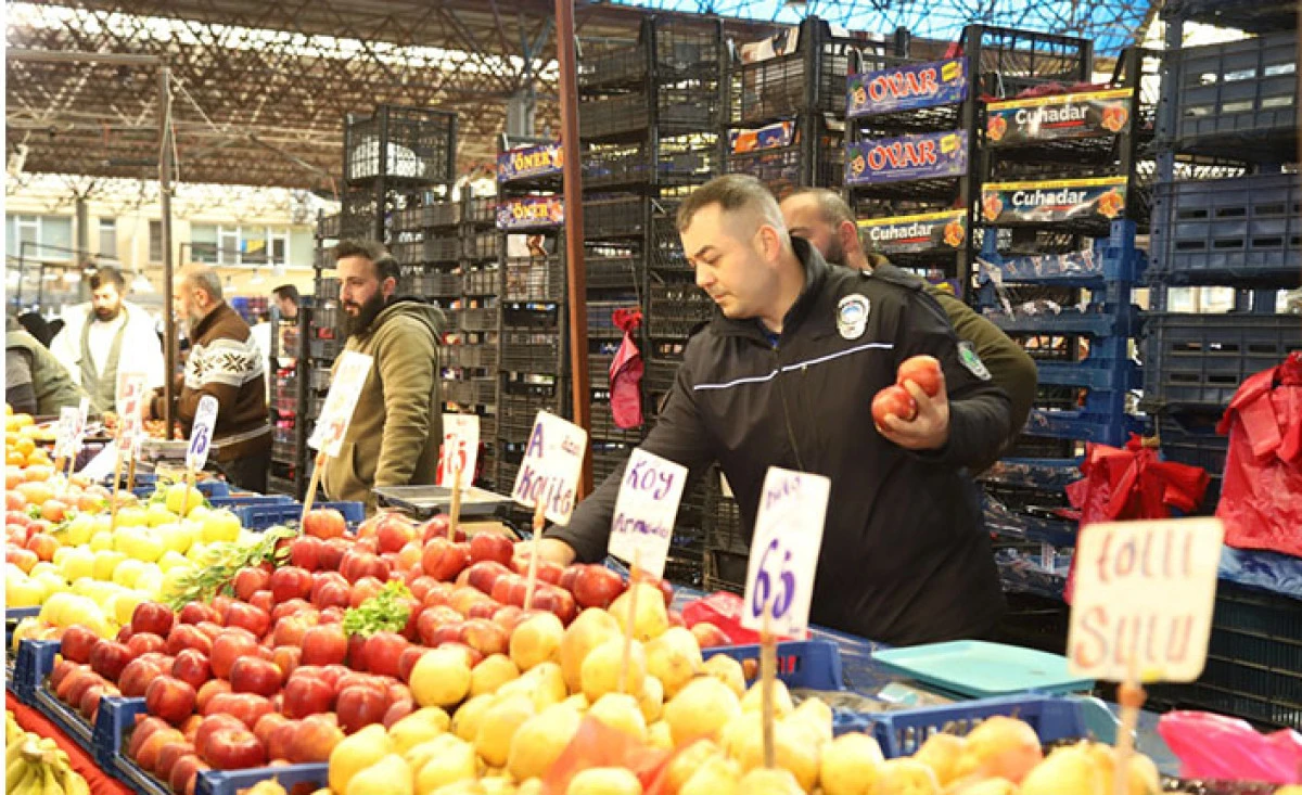 Hendek Zabıtasından Kapalı Pazar Yerinde Kapsamlı Denetim