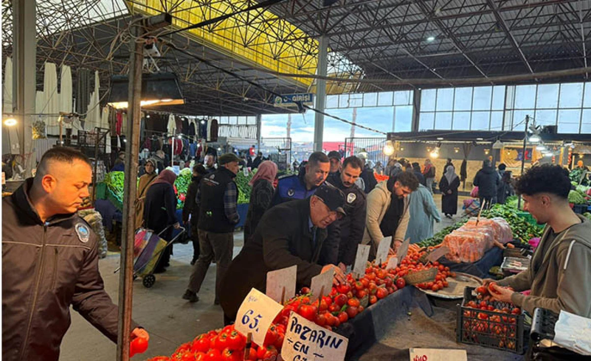 Hendek Zabıtasından &Ouml;rnek Esnaflara Teşekk&uuml;r Belgesi