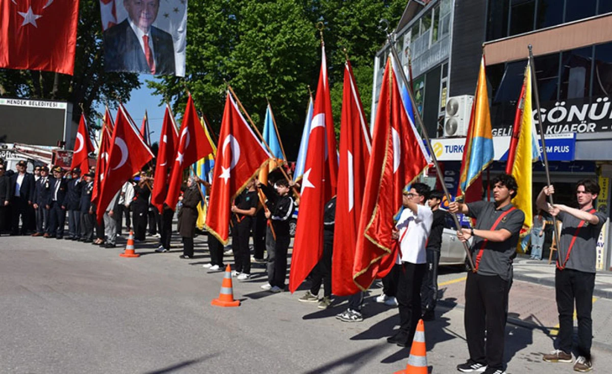 Hendek&rsquo;te 19 Mayıs Coşkusu