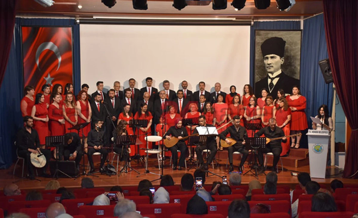 Hendek’te 19 Mayıs Halk müziği konseri 