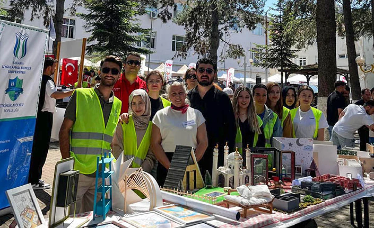 Hendek’te ‘Dijital Dönüşüm’ Temalı Kariyer Zirvesi