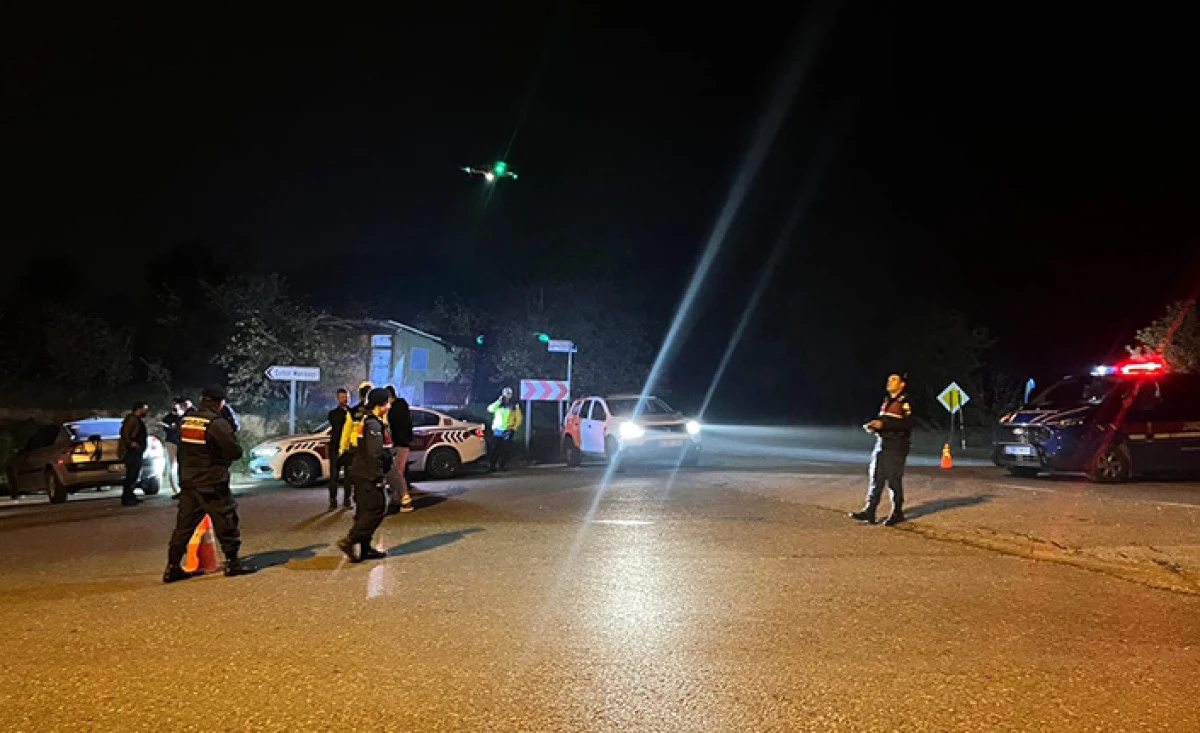 Hendek’te Huzur Uygulaması: Çok Sayıda Araç ve Şahıs Denetlendi