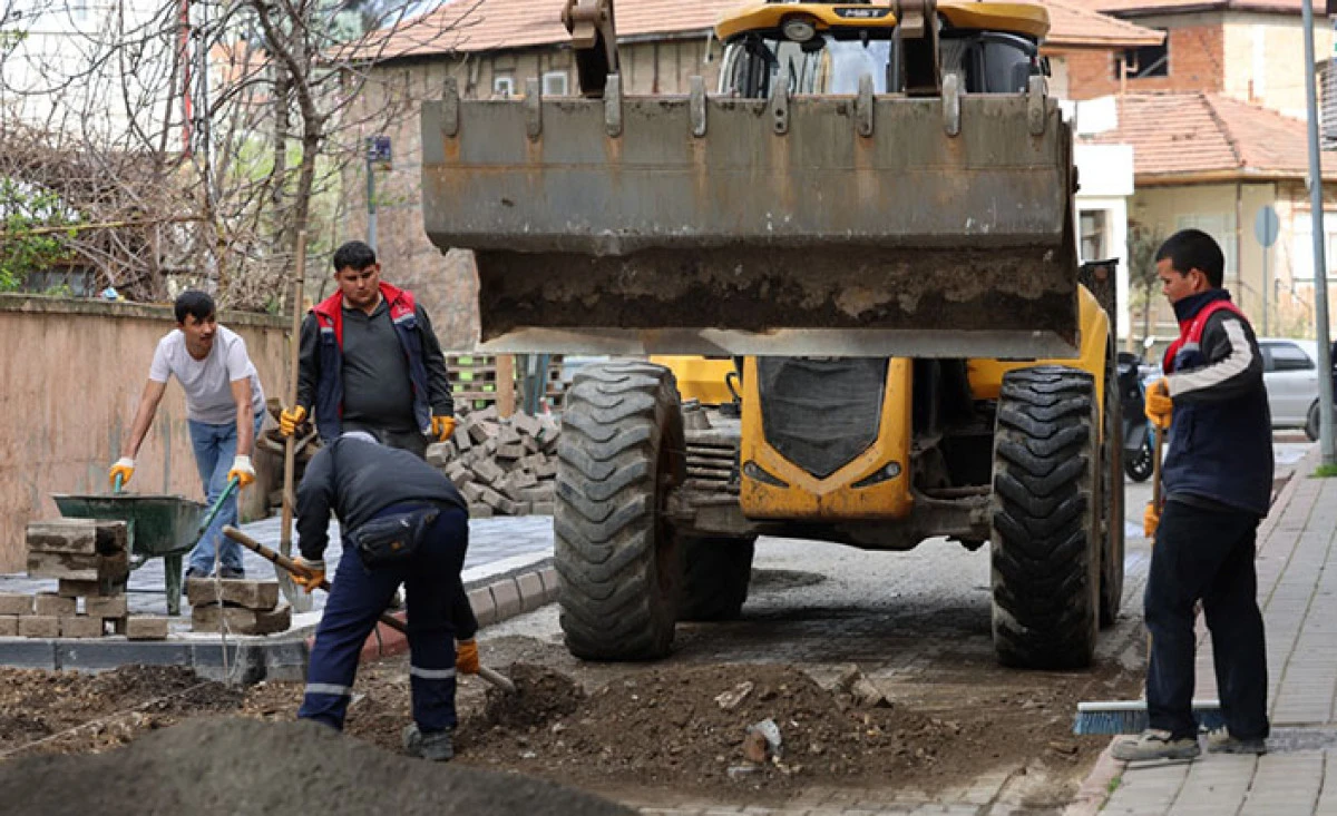 Hendek&rsquo;te Saha &Ccedil;alışmaları Hız Kesmeden Devam Ediyor