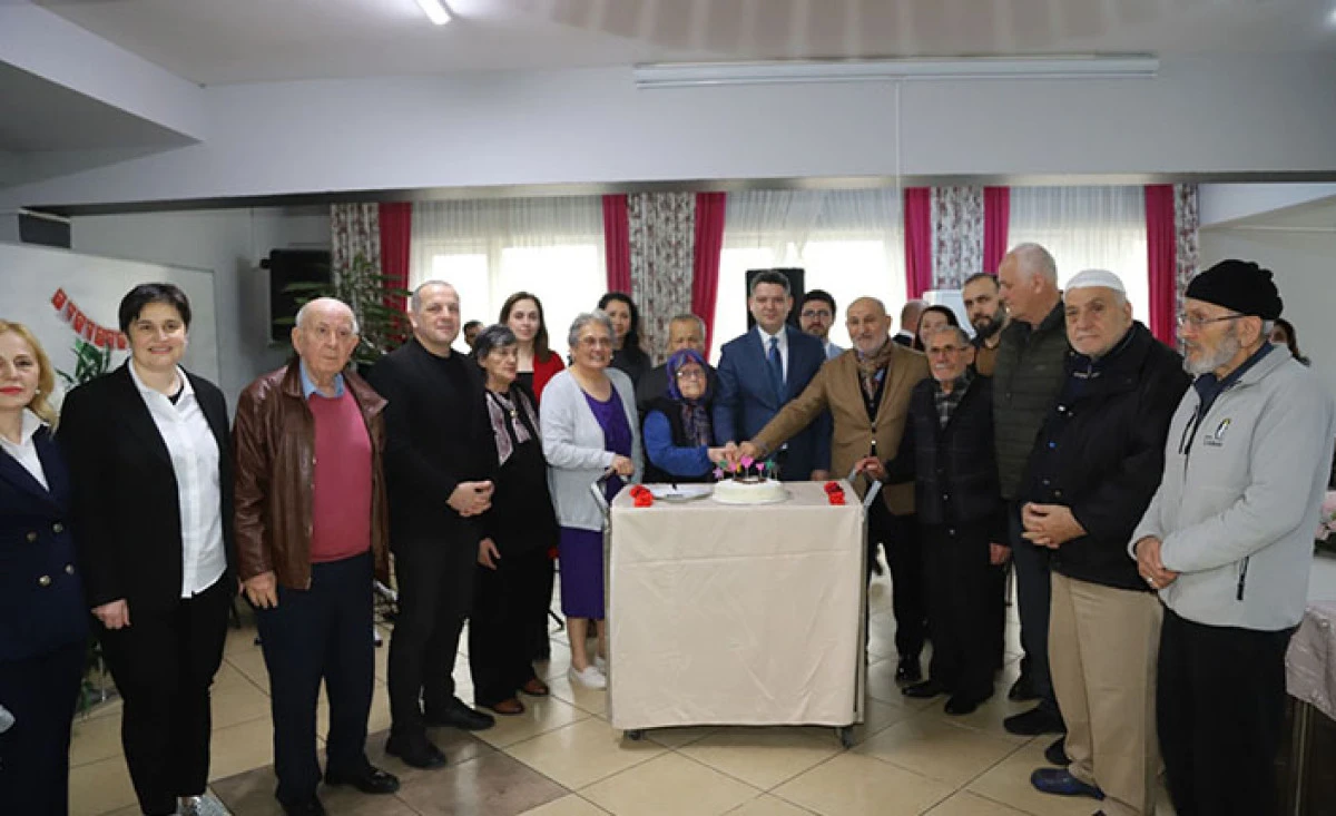 Hendek&rsquo;te Yaşlılar Haftası Kapsamında Anlamlı Ziyaret