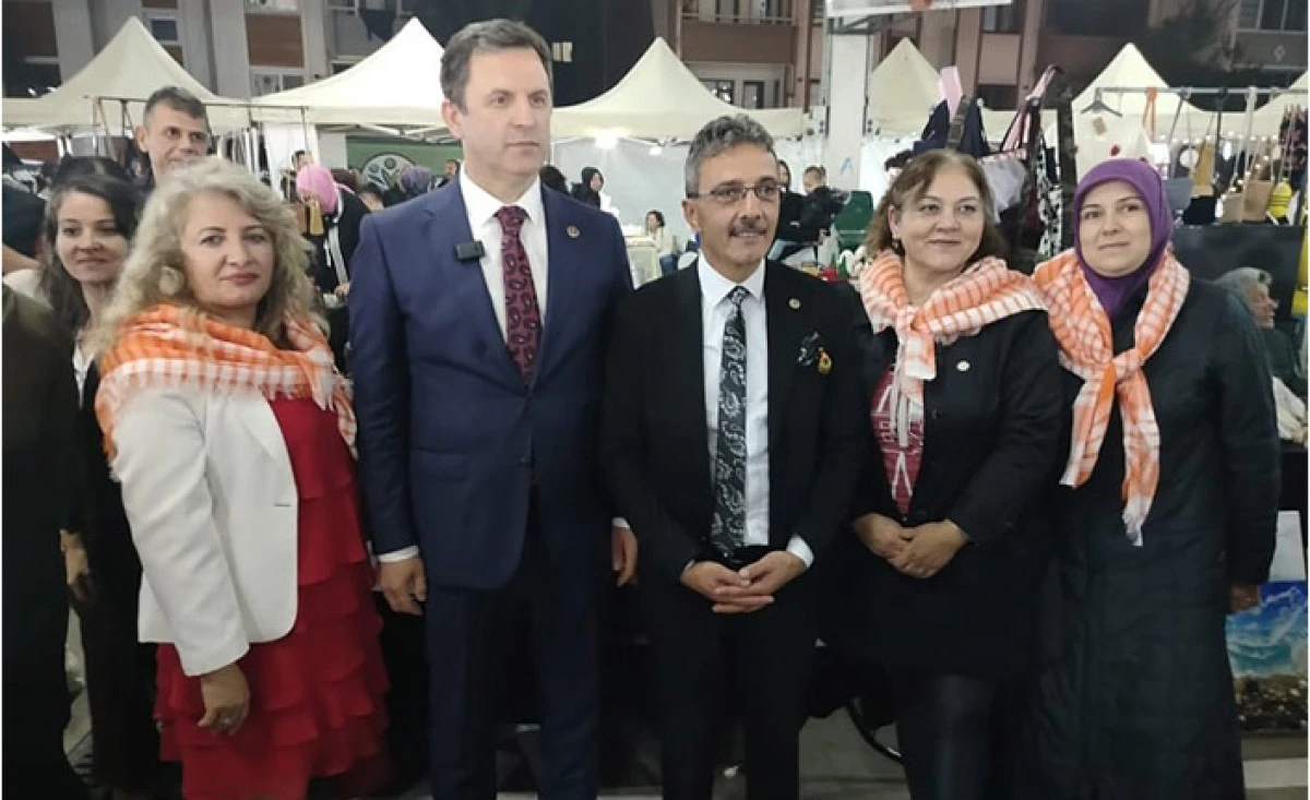İpekyolu Derneği’nden Erenler Belediyesi’nin Kabak Festivali’ne Destek