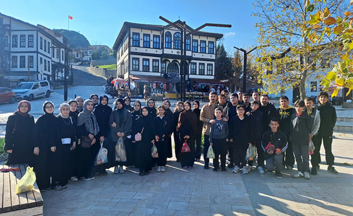 İslam Medeniyeti Akademisi İlk Dersi Taraklı’da Başladı