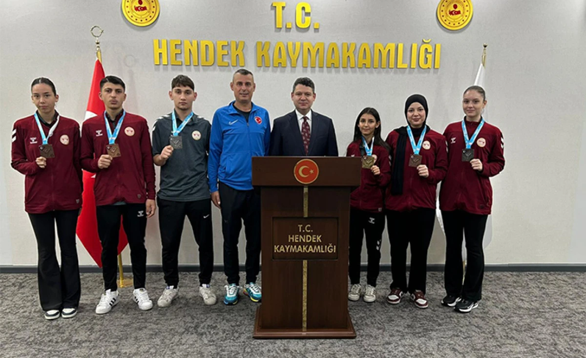 Karatecilerden Hendek Kaymakamı Gökpınar’a Ziyaret