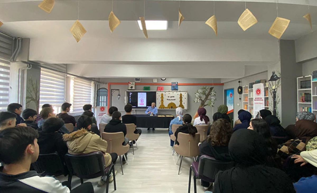 Kaynarca İmam Hatipte Mehmet Akif S&ouml;yleşisi