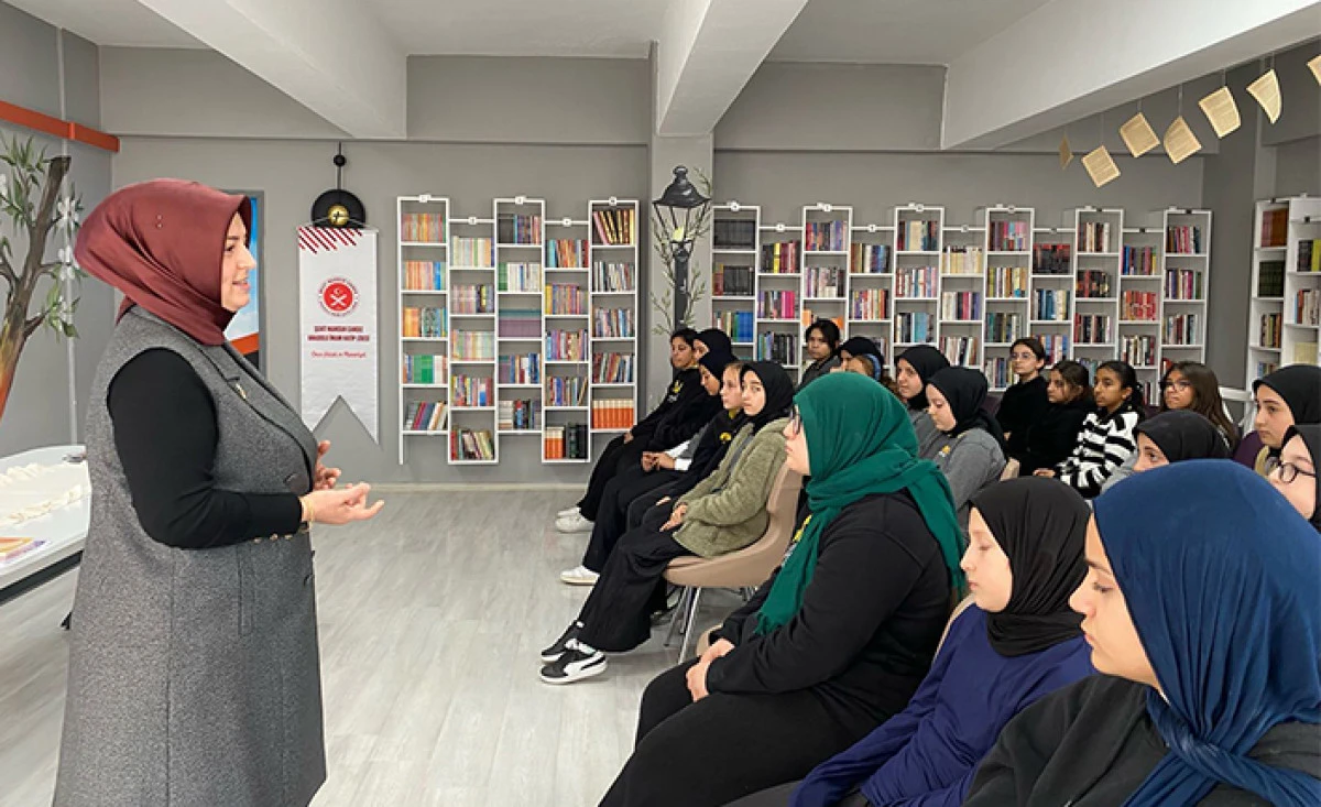 Kaynarca İmam Hatip’te Zarafet Akademisi