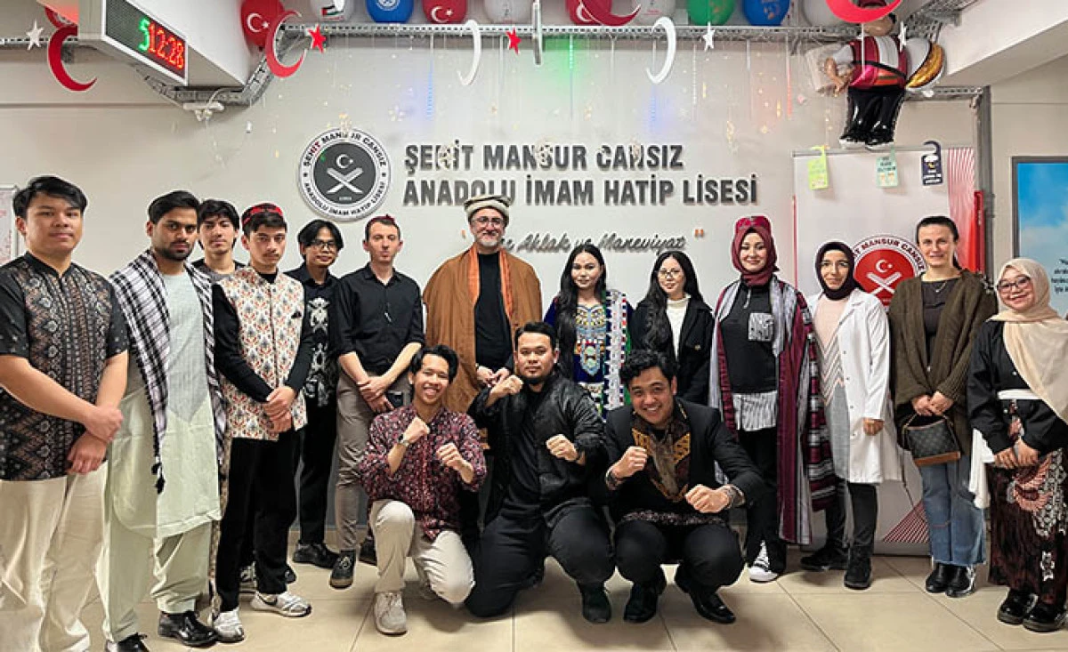 Kaynarca&rsquo;da İmam Hatip&rsquo;te Uzak Doğu ve Asya G&uuml;n&uuml;