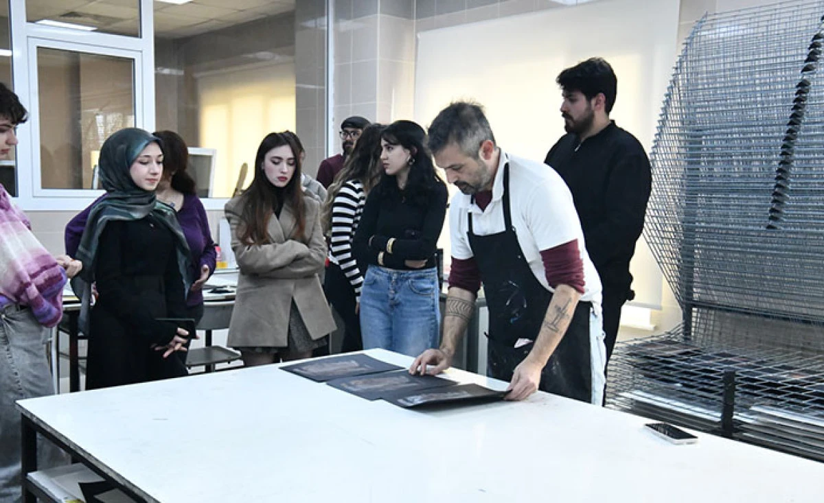 Kusur Değil, Sanat: Sau’de Hatanın Görsel Keşifleri