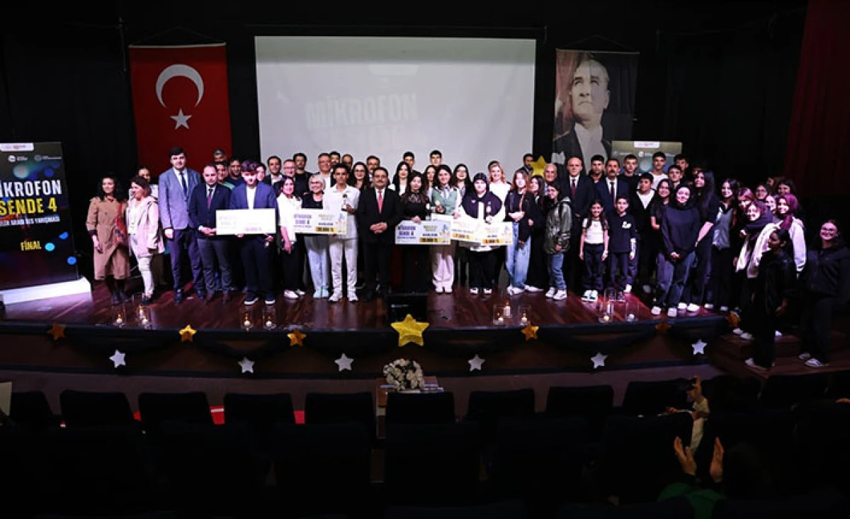 Mikrofon Sende 4 Yarışmasında B&uuml;y&uuml;k Final Coşkusu Yaşandı