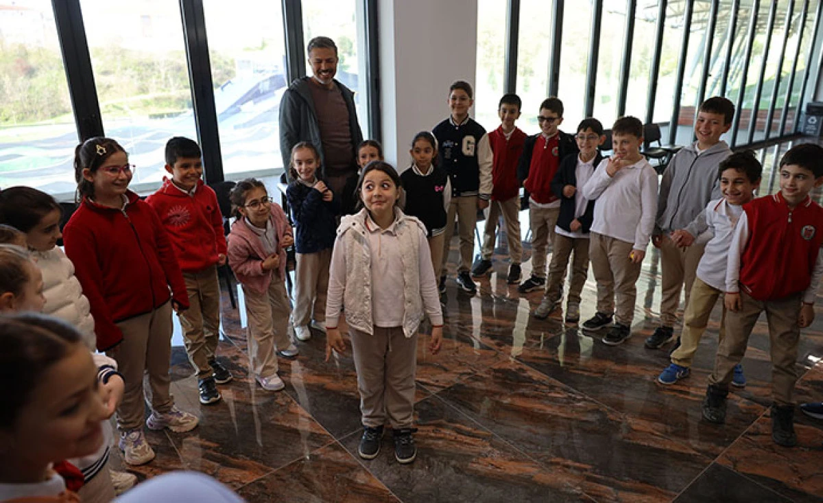 Minikler Ay&ccedil;i&ccedil;ek Vadisi&rsquo;nde Dolu Dolu Bir G&uuml;n Yaşadı