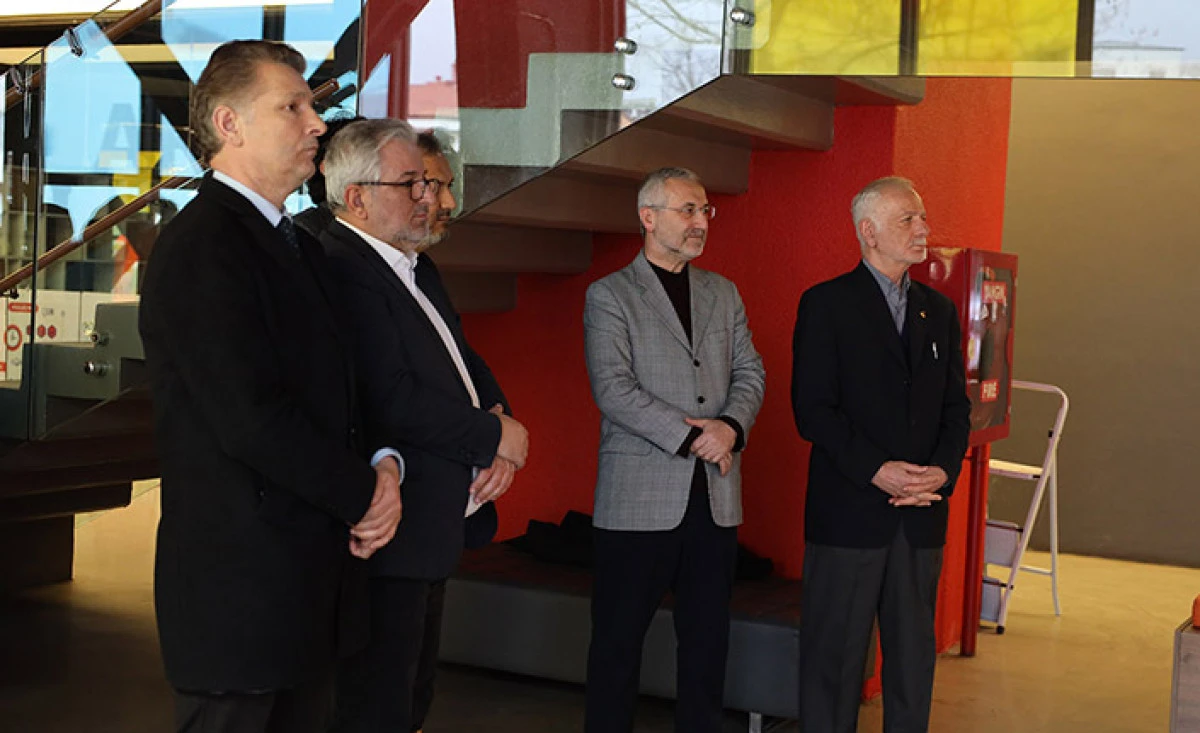 OSM&rsquo;de Bursev&icirc;&rsquo;ye Vefa: Sergi A&ccedil;ıldı, Panelde D&uuml;ş&uuml;nce D&uuml;nyası Konuşuldu