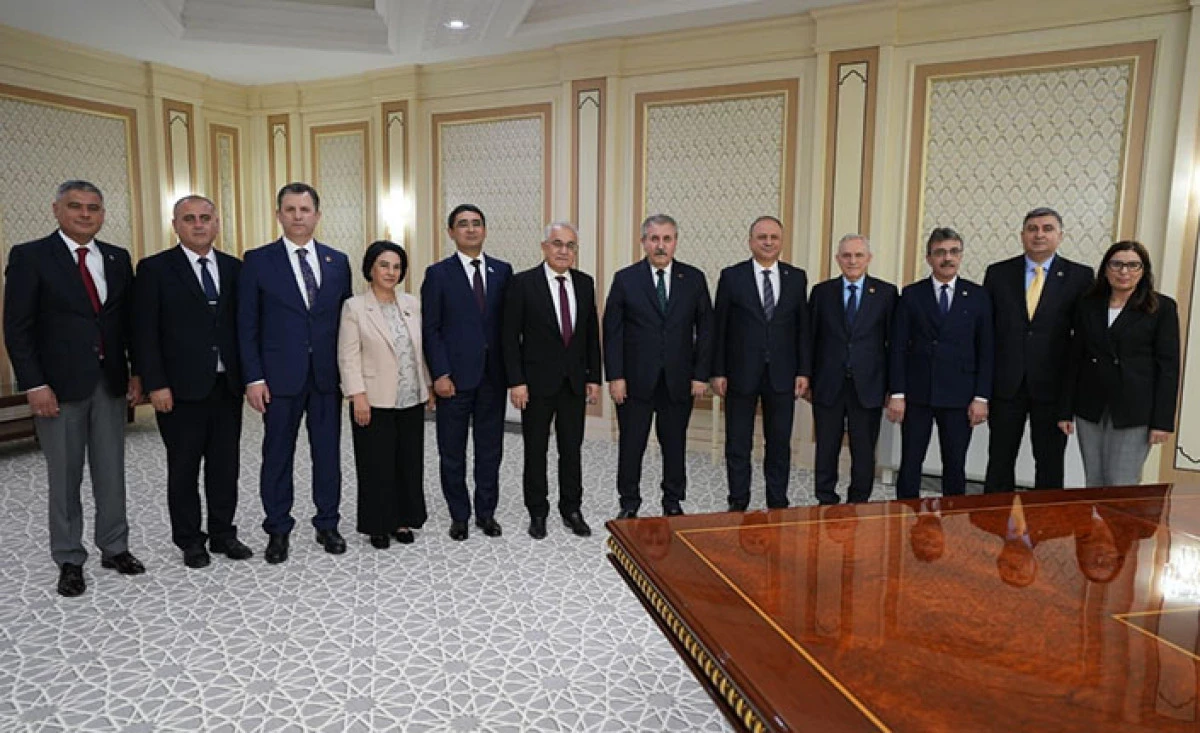 &Ouml;zbekistan&rsquo;da Siyasi Ve K&uuml;lt&uuml;rel Buluşmalar