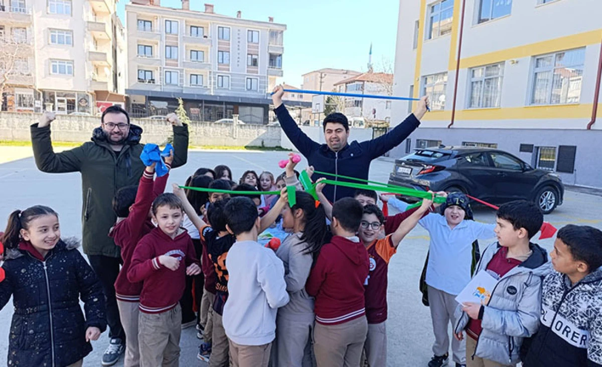 Sağlıklı &Ccedil;ocuk, Sağlıklı Gelecek Projesi Hendek&rsquo;te Miniklerle Buluştu