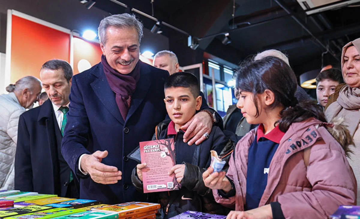 Sakarya &Ccedil;ocuk Edebiyat Fuarı Tarihe Ge&ccedil;ti: 100 Bini Aşkın Misafir