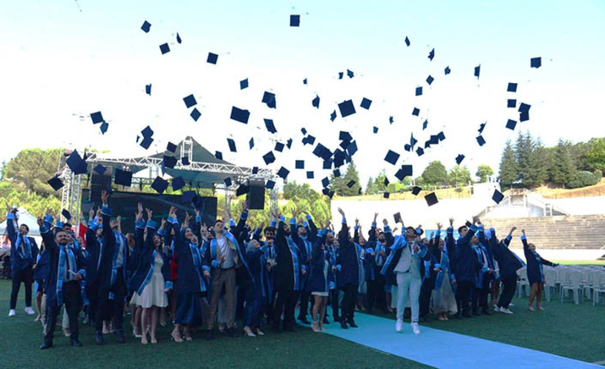 Sakarya Üniversitesi Mezuniyet Programı Belli Oldu
