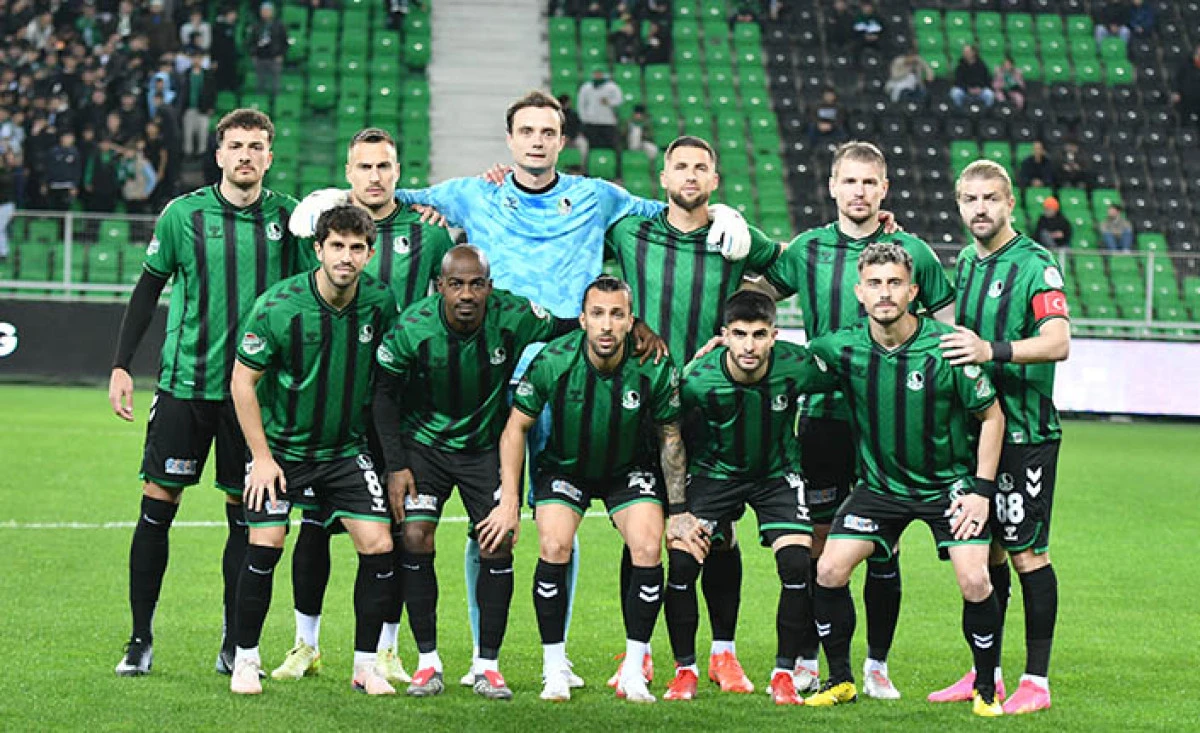 Sakaryaspor&rsquo;dan Taraftara; "Birlikte g&uuml;&ccedil;l&uuml;y&uuml;z, birlikte Sakaryaspor&rsquo;uz