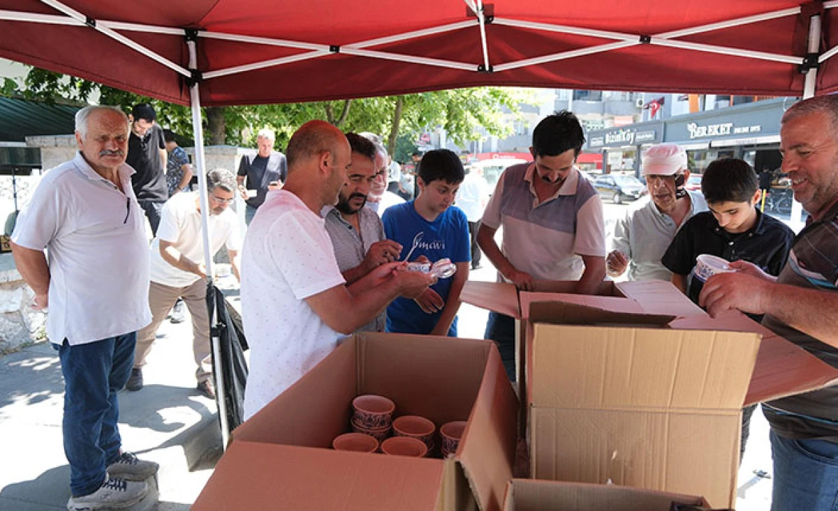 Sapanca Belediyesi&rsquo;nden Aşure İkramı