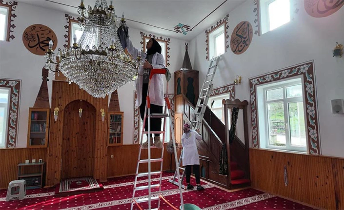 Sapanca&rsquo;da Camiler Ramazan&rsquo;a Hazır 