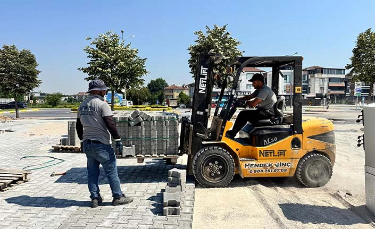 Serdivan K&ouml;yl&uuml; Pazarı'nda &Ccedil;alışmalar S&uuml;r&uuml;yor