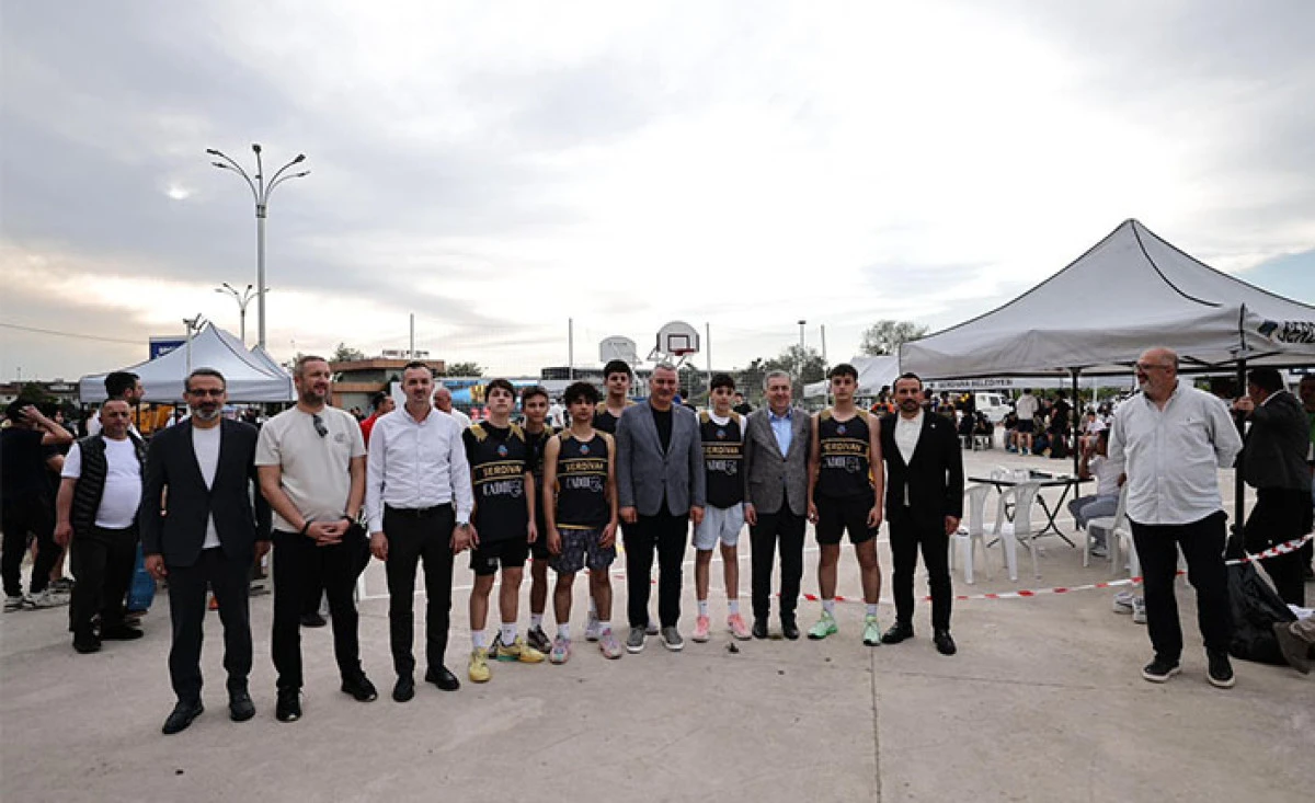 Serdivan&rsquo;da 3x3 Streetball Heyecanı Potaları Salladı