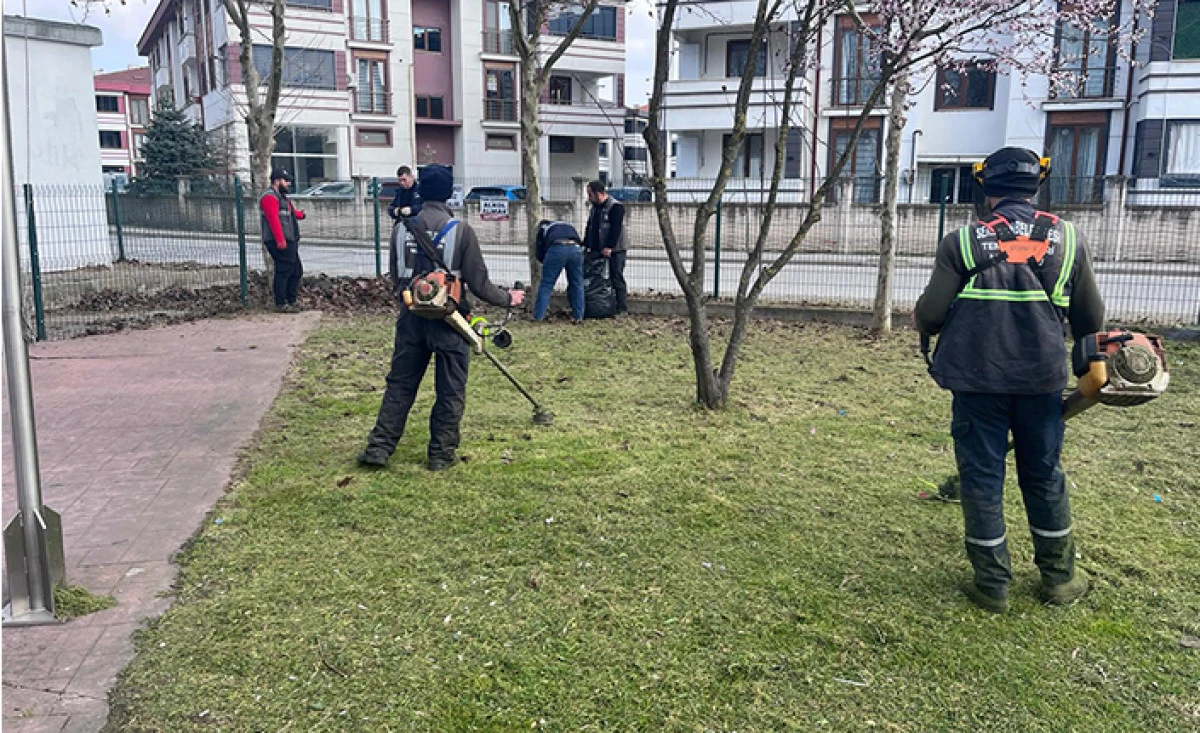 Serdivan&rsquo;da Bayram &Ouml;ncesi Kapsamlı Temizlik &Ccedil;alışması