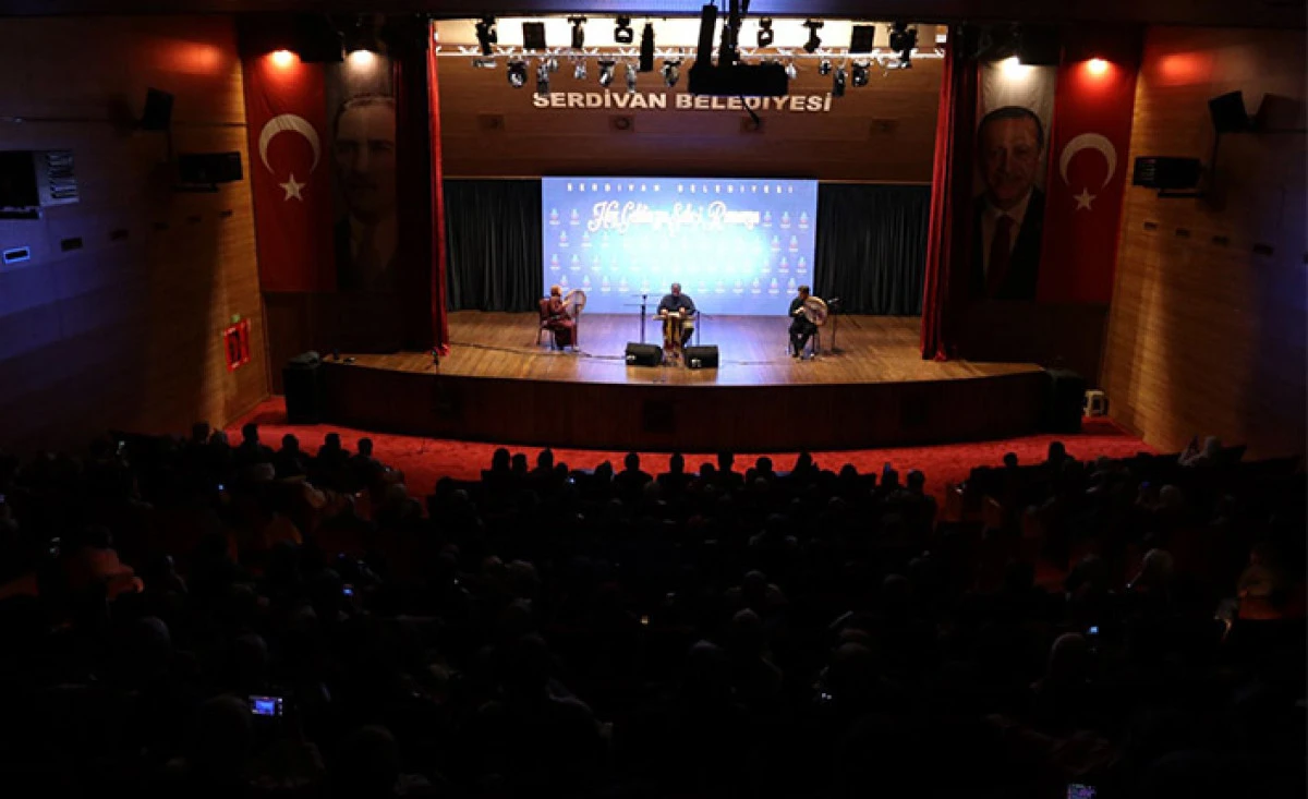 Serdivan&rsquo;da Ramazan Etkinliklerinde Sedat Anar Konseri Yoğun İlgi G&ouml;rd&uuml;