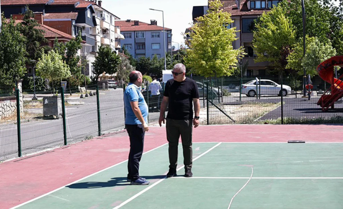Serdivan&rsquo;da Tenis Kortu Yenileniyor, Padel Sahası Geliyor