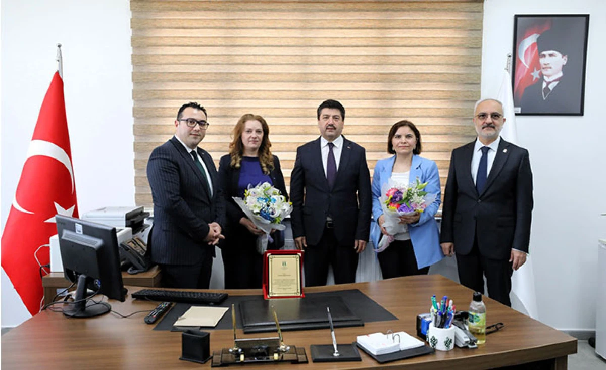 SUB&Uuml;&rsquo;n&uuml;n Sağlık Birimlerinde Bayrak Değişimi