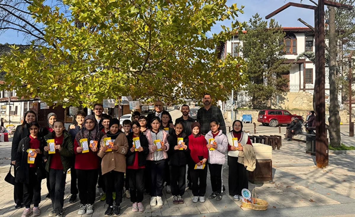 Taraklı’da “Hayat Boyu Öğrenme Ağacı Projesi” Kapsamında Dünya Çocuk Hakları Günü Kutlandı