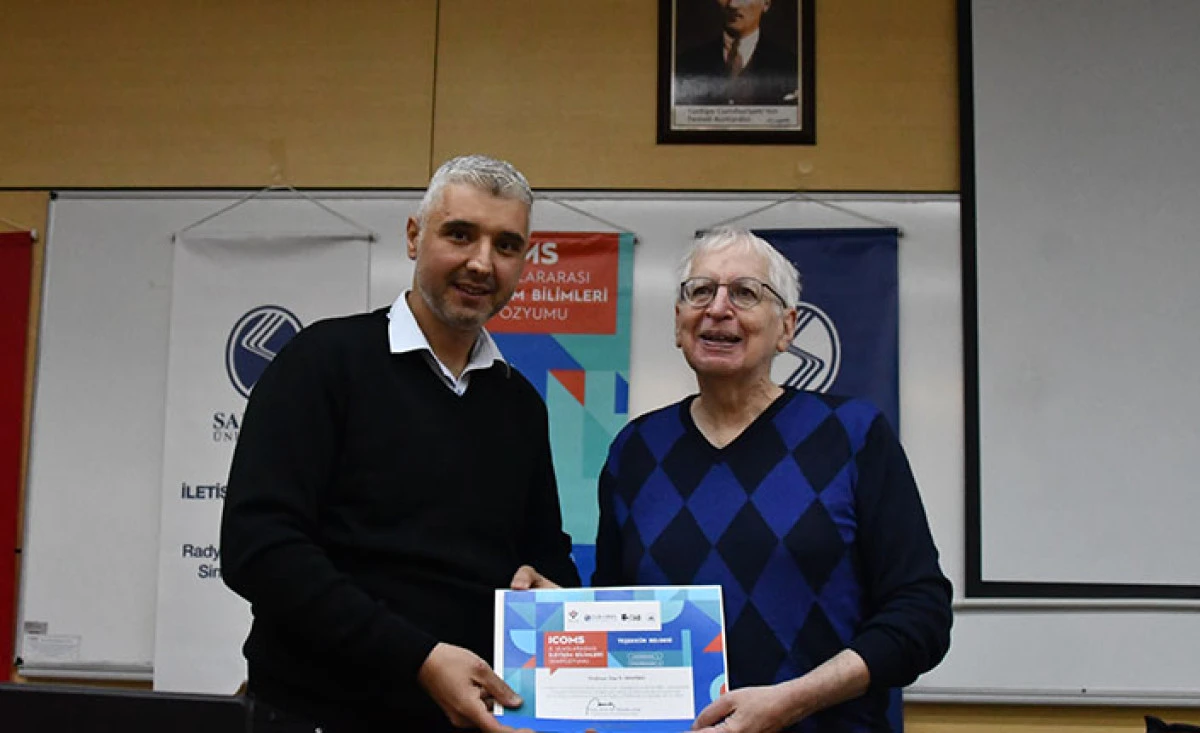 Teknoloji, Yeni Bir Kültürel Simülasyon Yaratıyor